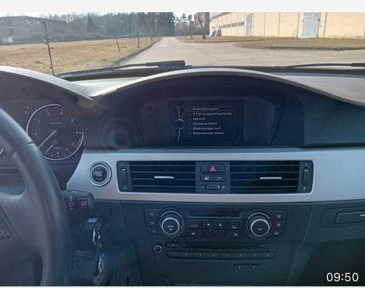 Second-hand BMW 318 Performance 143 CP (105 kW) 2009 Negru Break