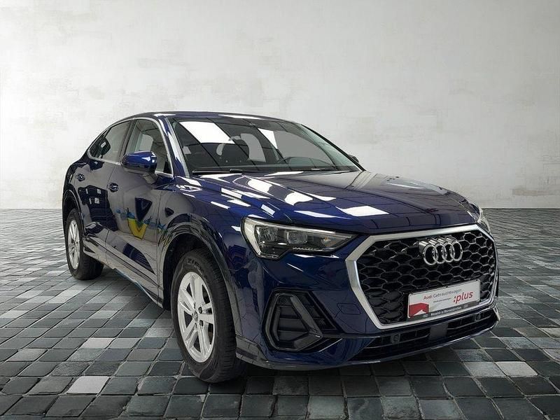 Gebraucht Audi Q3 Sportback Basis 150 PS (110 kW) 2023 Navarrablau metallic SUV