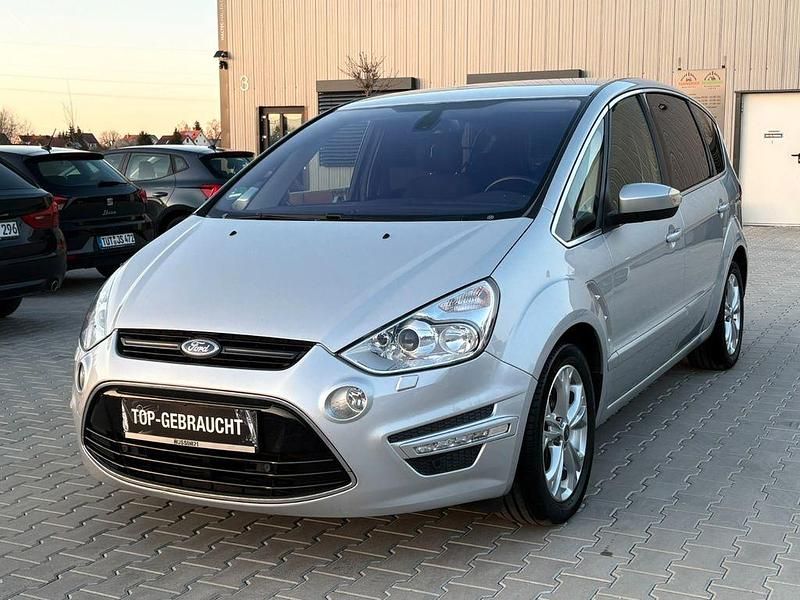 Gebraucht Ford S-MAX Titanium 203 PS (149 kW) 2011 Silber Van / Kleinbus