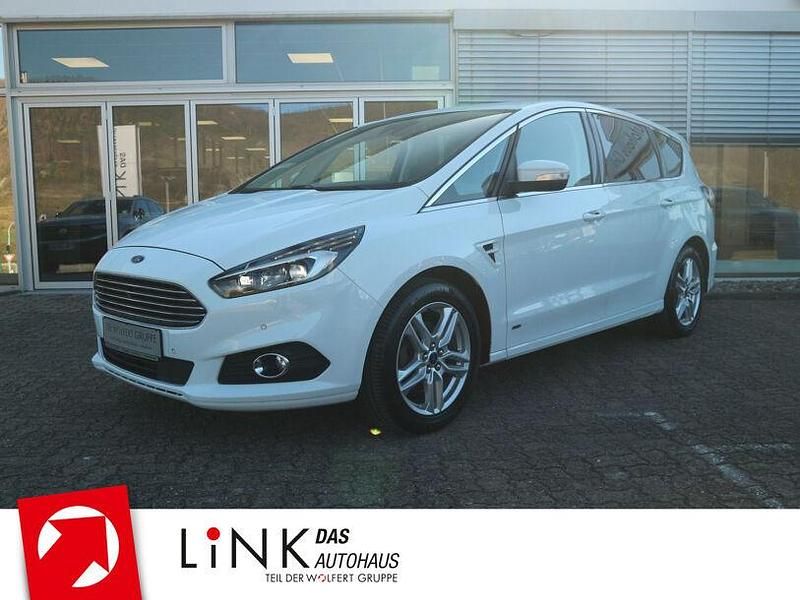 Second-hand Ford S-MAX Titanium 150 CP (110 kW) 2017 Alb Monovolum