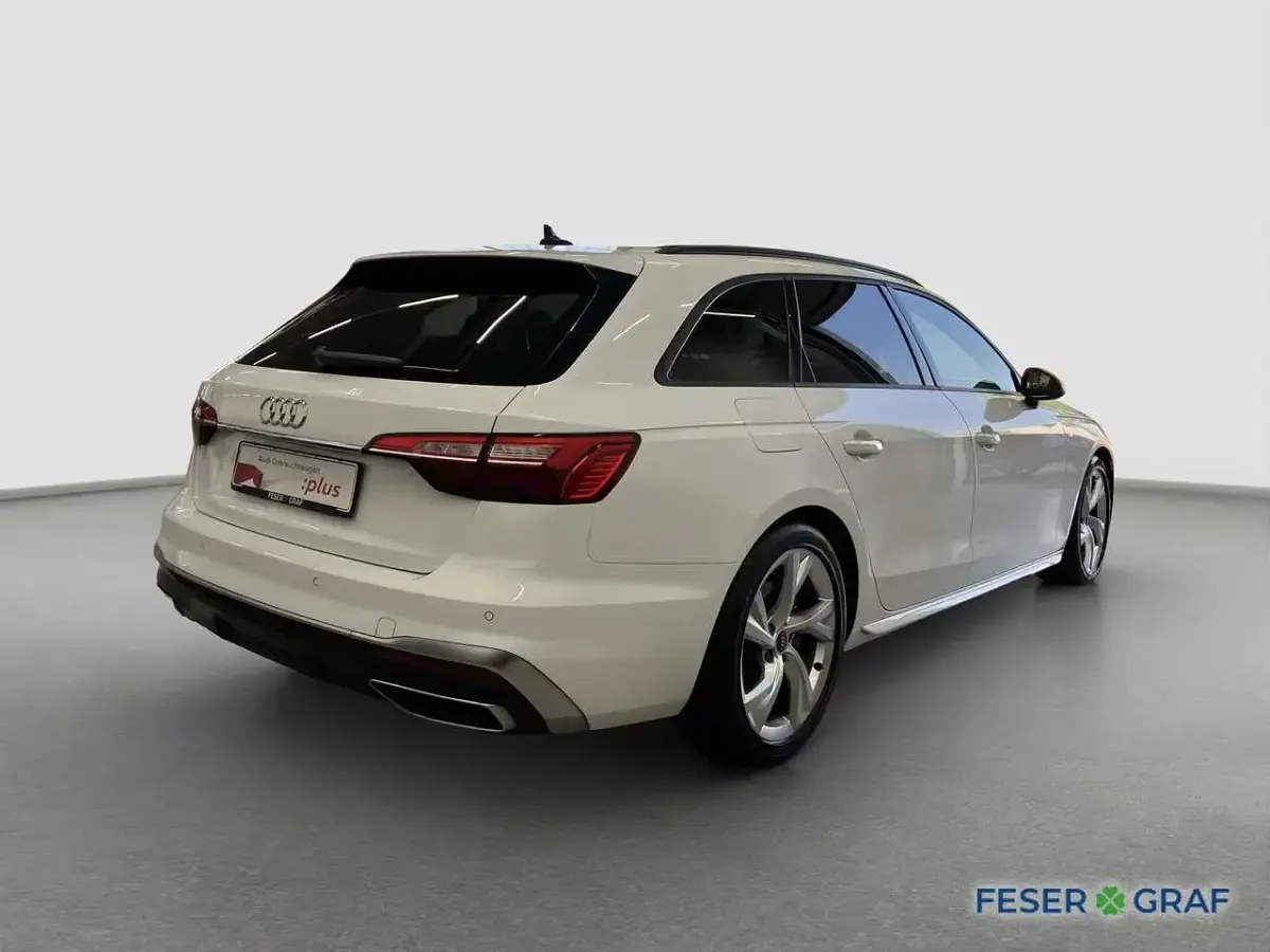 Gebraucht Audi A4 S-Line 163 PS (119 kW) 2023 Ibisweiß Kombi
