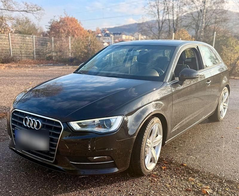 Schwarz Gebraucht 2013 Audi A3 Ambiente Limousine | 9.500 € (Fairer Preis) - Bild 1/4