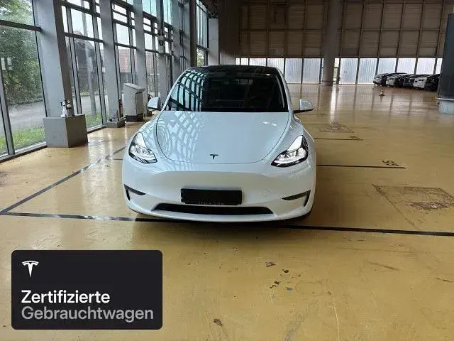 Gebraucht Tesla Model Y Long Range AWD 258 kW (351 PS) 2023 Pearl white multicoat SUV