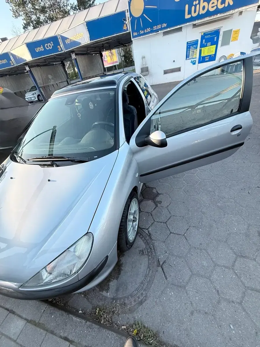 Gebraucht Peugeot 206 74 PS (54 kW) 1999 Grau Kleinwagen