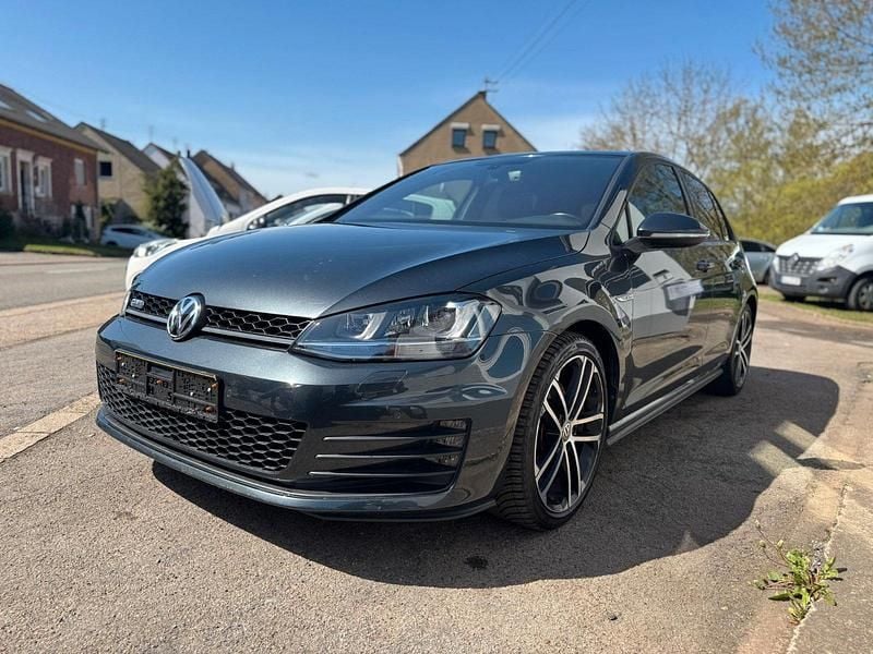 Second-hand VW Golf VII Sportline 184 CP (135 kW) 2015 Gri Berlinǎ