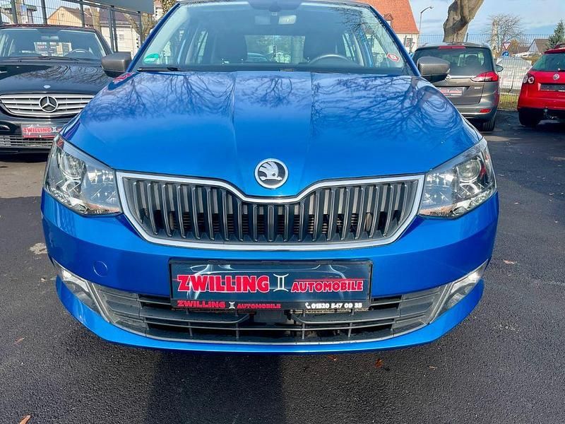 Gebraucht Skoda Fabia 90 PS (66 kW) 2015 Blau Limousine