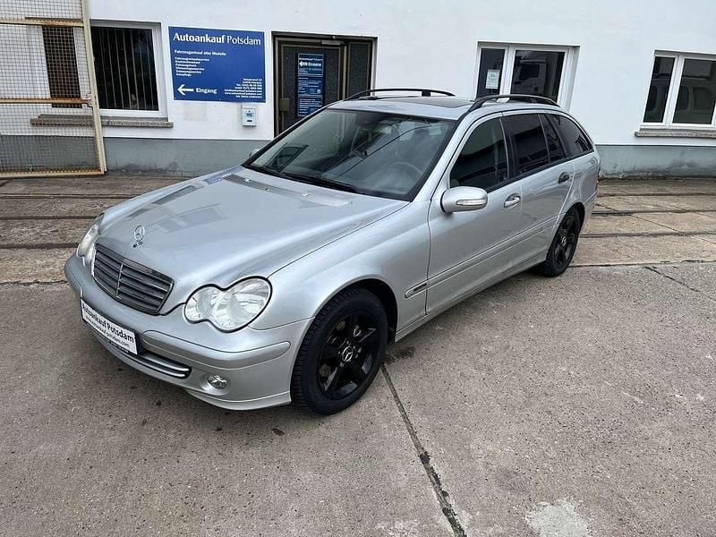 Brillantsilber metalliclack Gebraucht 2005 Mercedes C200 Kombi | 1.500 € (Guter Preis) - Bild 1/4