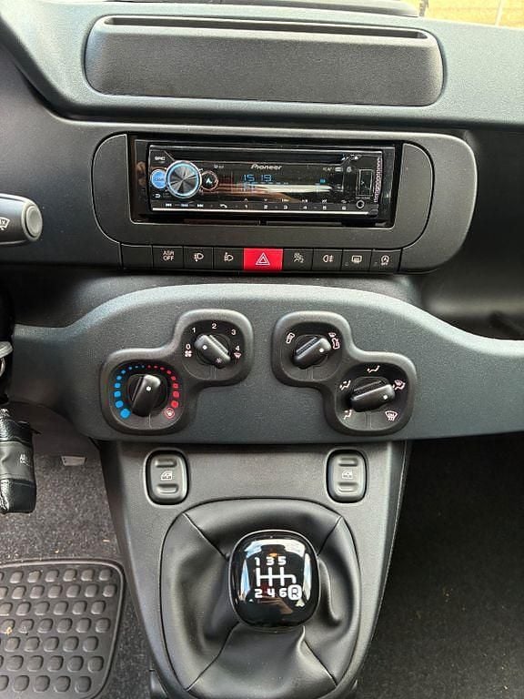 Neu Fiat Panda 69 PS (50 kW) 2025 Rot Kleinwagen