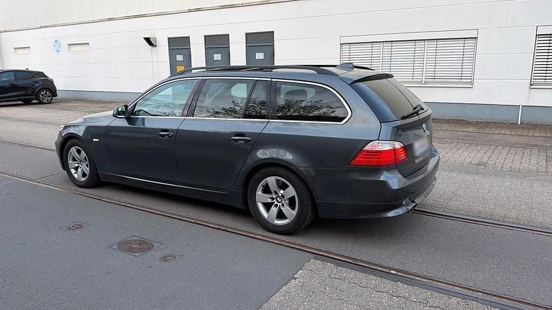 Second-hand BMW 520 177 CP (130 kW) 2010 Gri Break