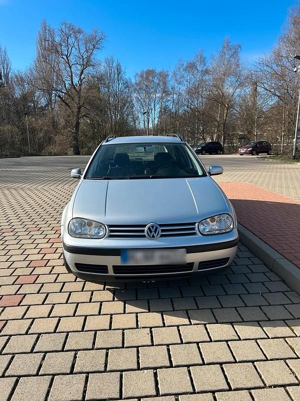 Gebraucht VW Golf IV 105 PS (77 kW) 2001 Silber Kombi
