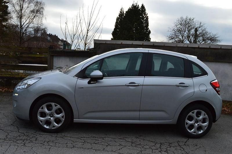 Gebraucht Citroën C3 Exclusive 82 PS (60 kW) 2015 Silber Kleinwagen