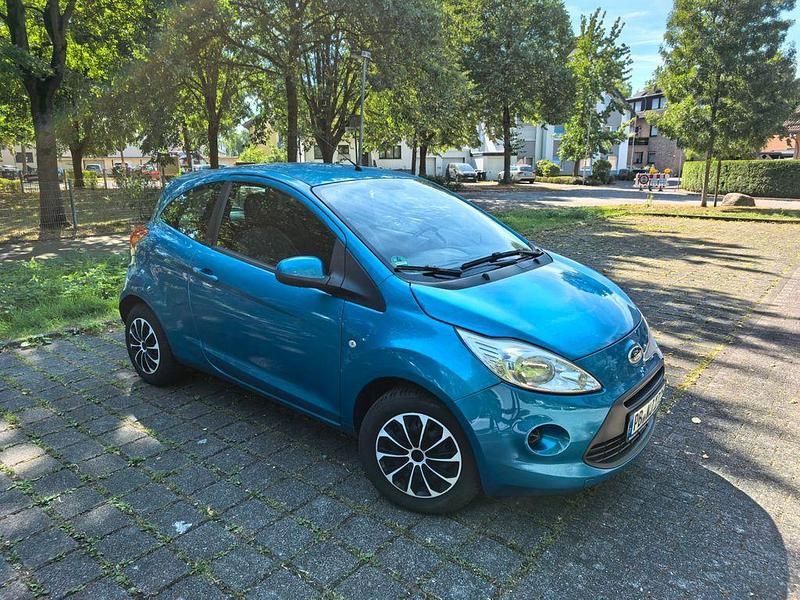Blau Gebraucht 2010 Ford Ka Trend Kleinwagen | 2.600 € (Fairer Preis) - Bild 1/4