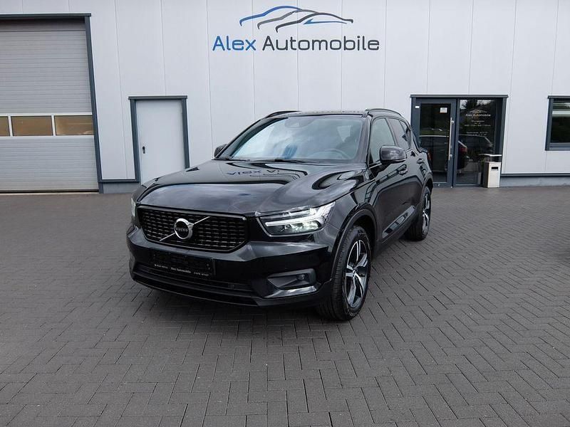Schwarz Gebraucht 2021 Volvo XC40 R-Design SUV | 19.900 € (Etwas zu teuer) - Bild 1/4