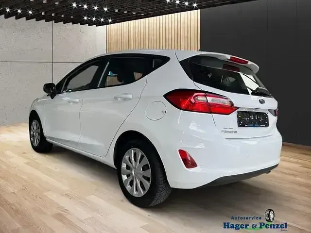 Gebraucht Ford Fiesta Cool & Connect 125 PS (91 kW) 2023 Weiß Kleinwagen
