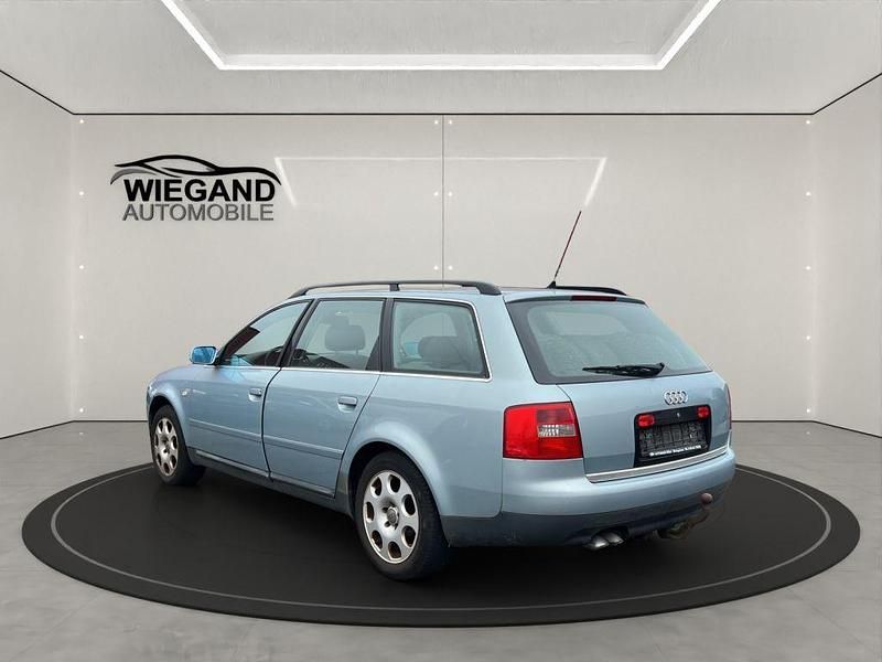 Gebraucht Audi A6 155 PS (114 kW) 2001 Blau Kombi