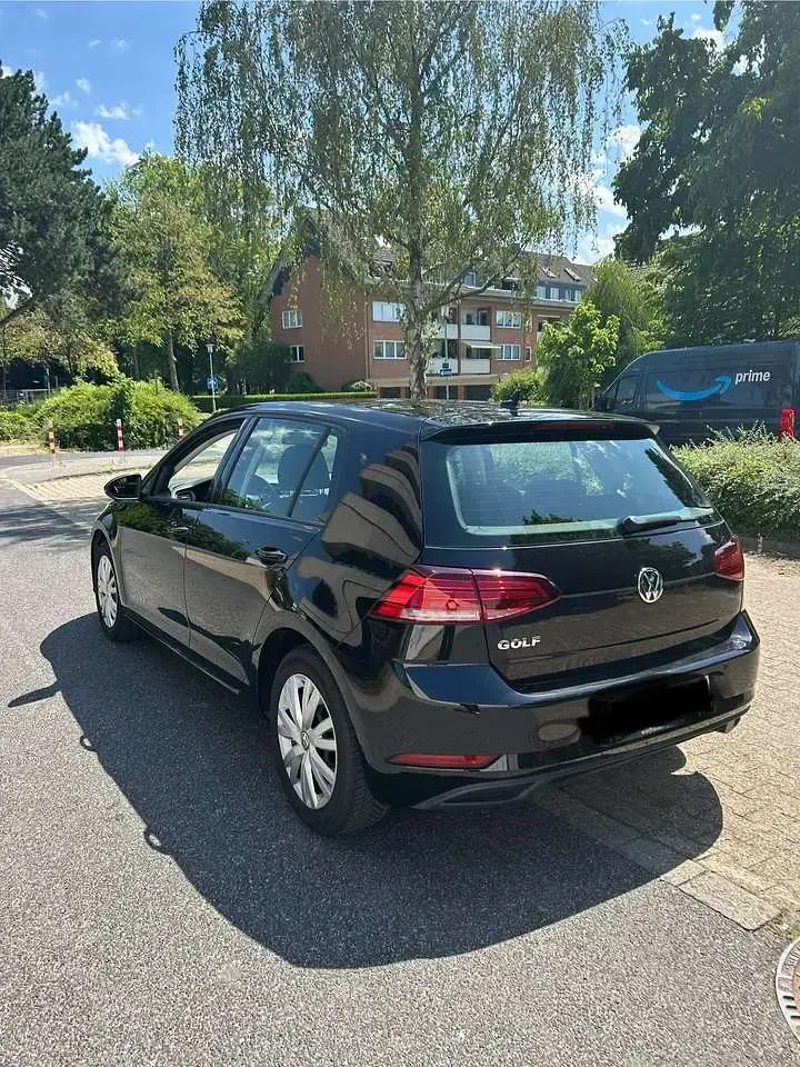 Gebraucht VW Golf VII Trendline 86 PS (63 kW) 2019 Schwarz Kleinwagen
