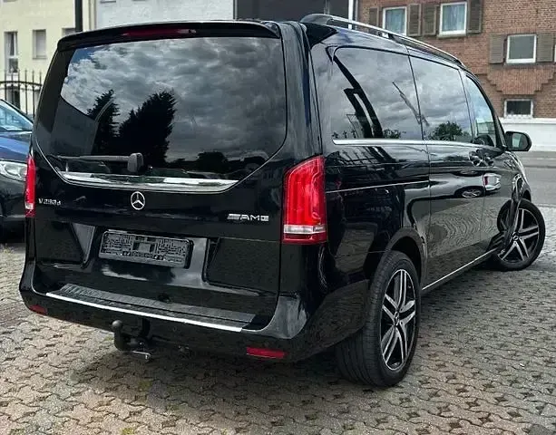 Gebraucht Mercedes V250 AMG 190 PS (139 kW) 2016 Schwarz Van / Kleinbus