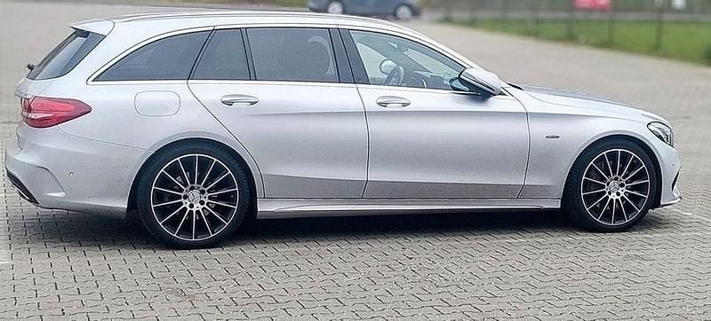 Gebraucht Mercedes C300 AMG 245 PS (180 kW) 2018 Silber Limousine