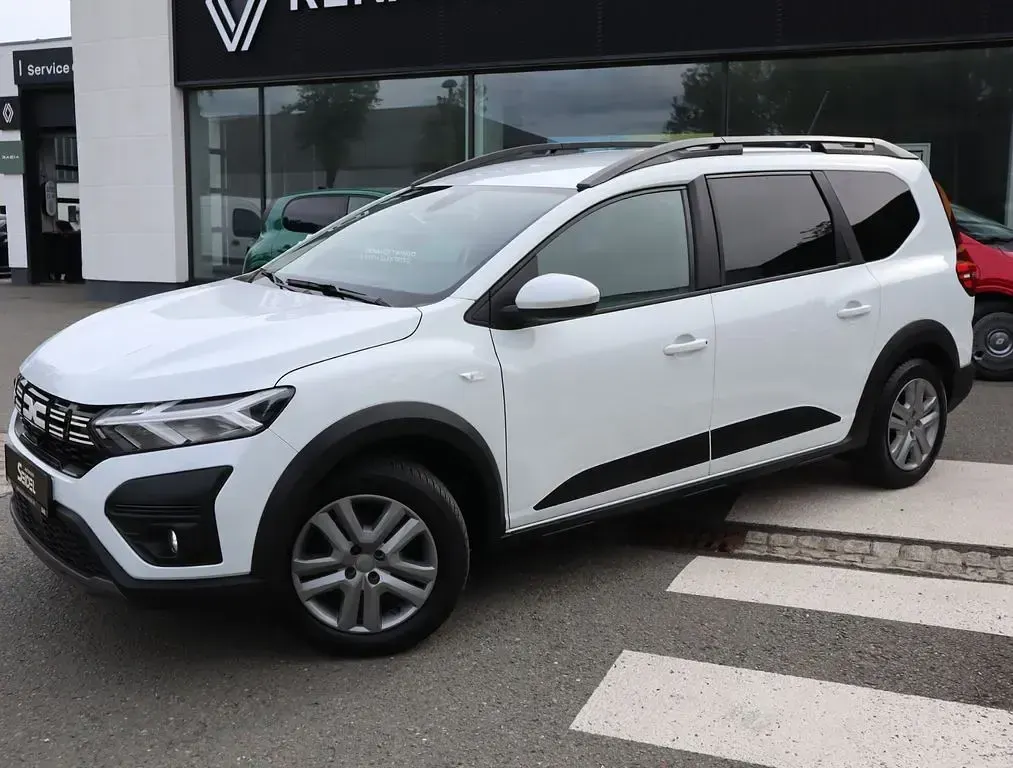 Gebraucht Dacia Jogger Expression 101 PS (74 kW) 2023 Gletscherweiss Van / Kleinbus