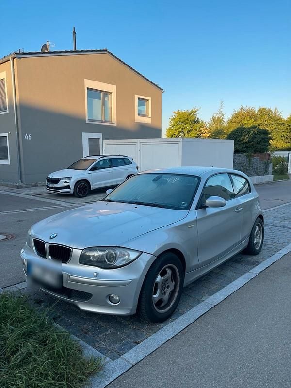 Silber Gebraucht 2007 BMW 118 Kleinwagen | 2.499 € (Guter Preis) - Bild 1/4