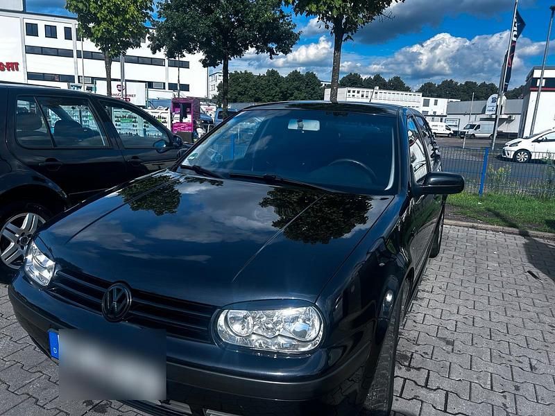 Schwarz Gebraucht 2000 VW Golf IV Kleinwagen | 1.250 € (Fairer Preis) - Bild 1/4