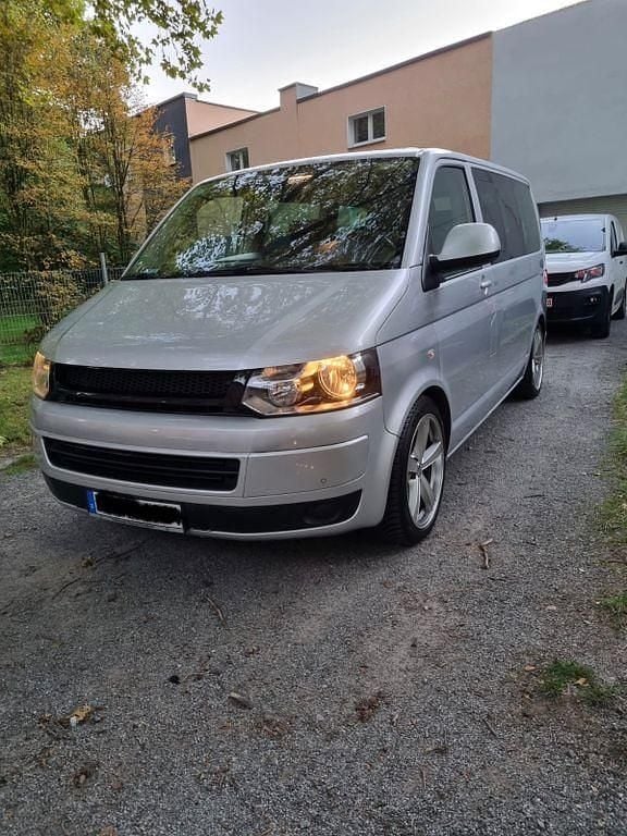 Silber Gebraucht 2010 VW Multivan Van | 17.500 € (Guter Preis) - Bild 1/4