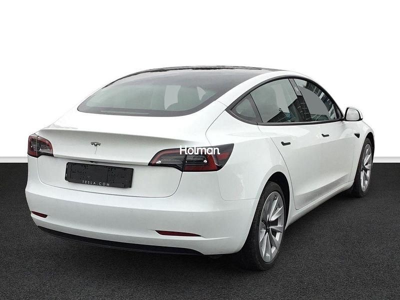 Gebraucht Tesla Model 3 Standard Range 239 kW (325 PS) 2022 Weiß Limousine