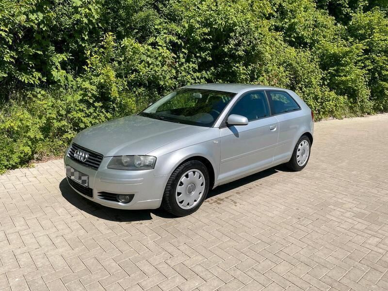 Silber Gebraucht 2004 Audi A3 Kleinwagen | 3.000 € (Etwas zu teuer) - Bild 1/4
