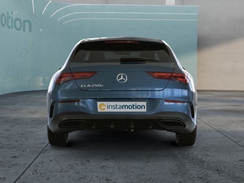 Gebraucht Mercedes CLA250e 160 PS (117 kW) 2021 Blau Limousine