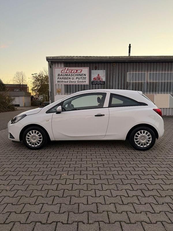 Gebraucht Opel Corsa Selection 69 PS (50 kW) 2016 Weiß Limousine