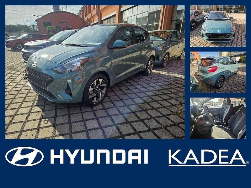 Mangrove green / mic Neu 2025 Hyundai i10 Trend Kleinwagen | 16.790 € (Fairer Preis) - Bild 1/4