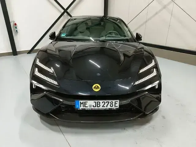 Gebraucht Lotus Emeya 675 kW (918 PS) 2024 Schwarz Kleinwagen