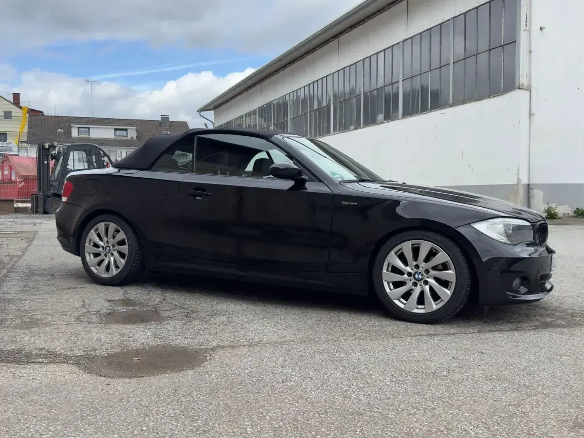 Occasion BMW 118 Cabriolet Performance 143 ch (105 kW) 2012 Noir Cabriolet