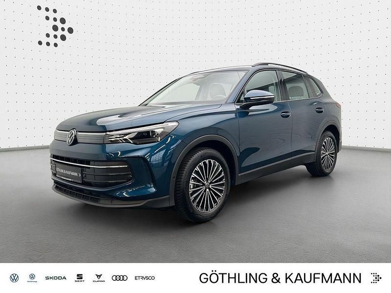 Nightshade blue metallic Gebraucht 2024 VW Tiguan Life SUV | 33.480 € (Fairer Preis) - Bild 1/4