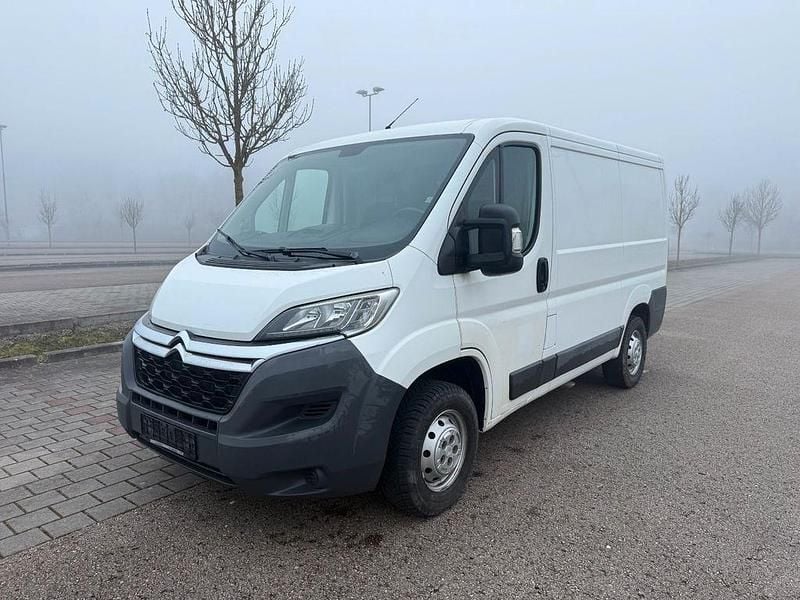 Weiß Gebraucht 2015 Citroën Jumper Profi Van / Kleinbus | 6.900 € (Superpreis) - Bild 1/4