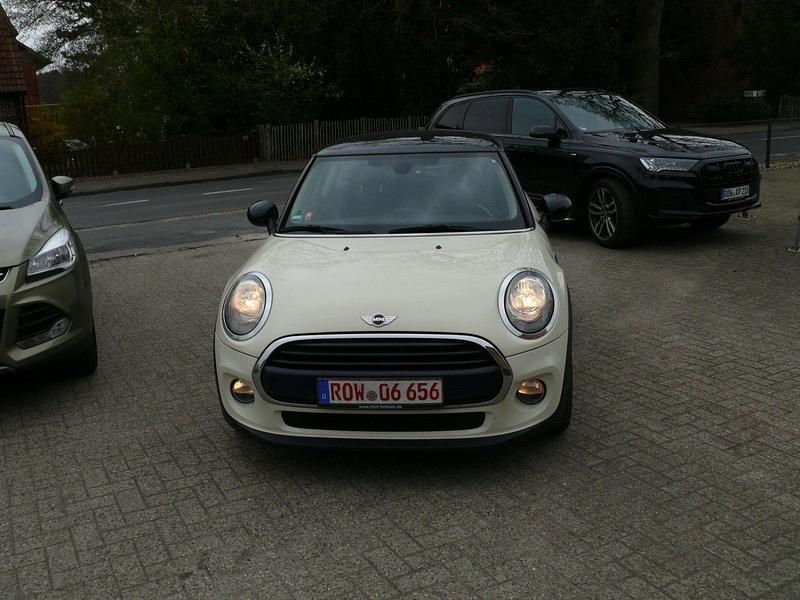 Second-hand Mini Cooper 136 CP (100 kW) 2016 Alb Hatchback