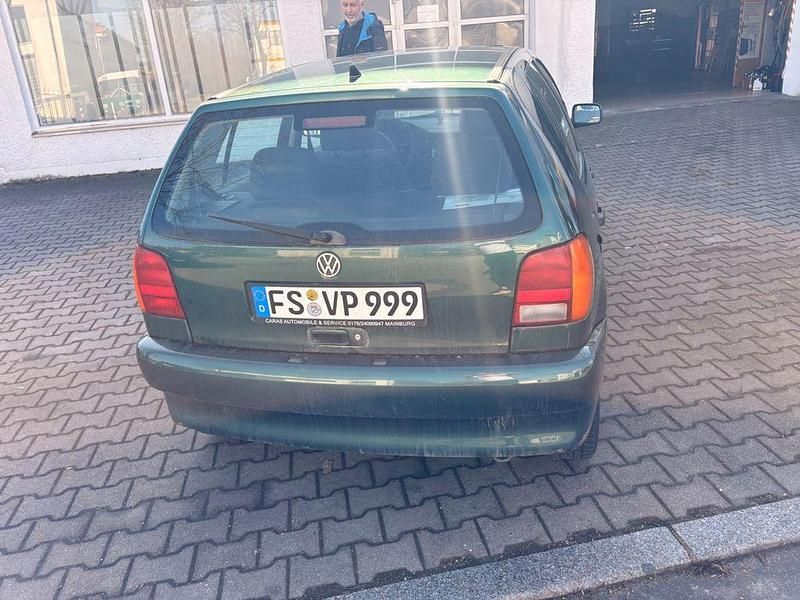 Gebraucht VW Polo 60 PS (44 kW) 1997 Grün Limousine