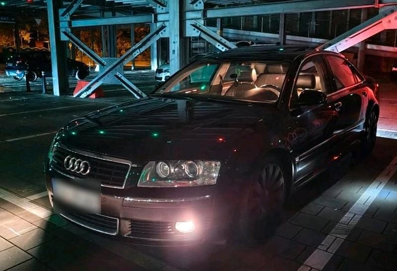 Schwarz Gebraucht 2004 Audi A8 Limousine | 6.500 € (Teuer) - Bild 1/3