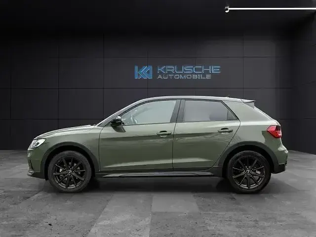 Gebraucht Audi A1 Comfort 150 PS (110 kW) 2024 Grün SUV