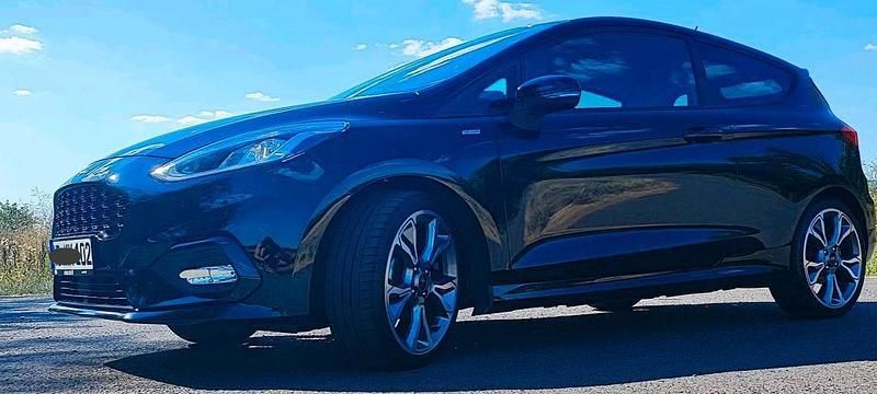 Schwarz Gebraucht 2018 Ford Fiesta ST-Line Kleinwagen | 12.500 € (Teuer) - Bild 1/4