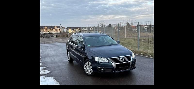 Gebraucht VW Passat 140 PS (102 kW) 2007 Blau Kombi