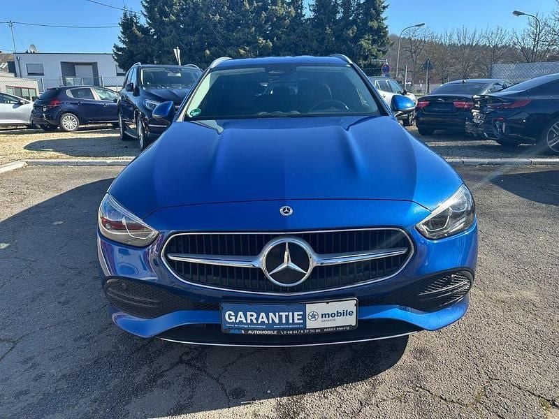 Gebraucht Mercedes C220 220 PS (161 kW) 2023 Blau Limousine