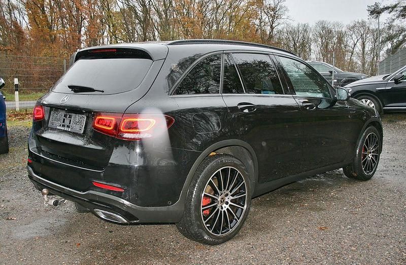 Gebraucht Mercedes GLC220 AMG 194 PS (142 kW) 2019 Schwarz SUV