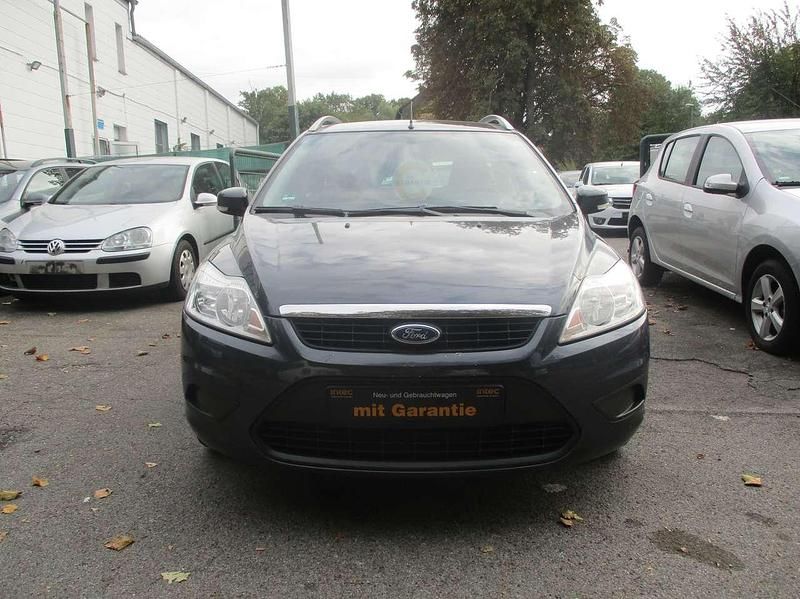 Gebraucht Ford Focus Viva 101 PS (74 kW) 2010 Grau Kombi