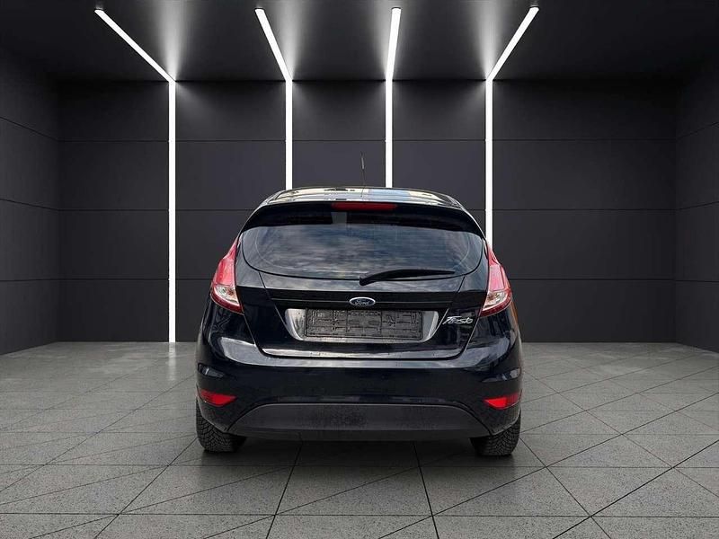 Gebraucht Ford Fiesta Trend 80 PS (58 kW) 2015 Schwarz Kleinwagen