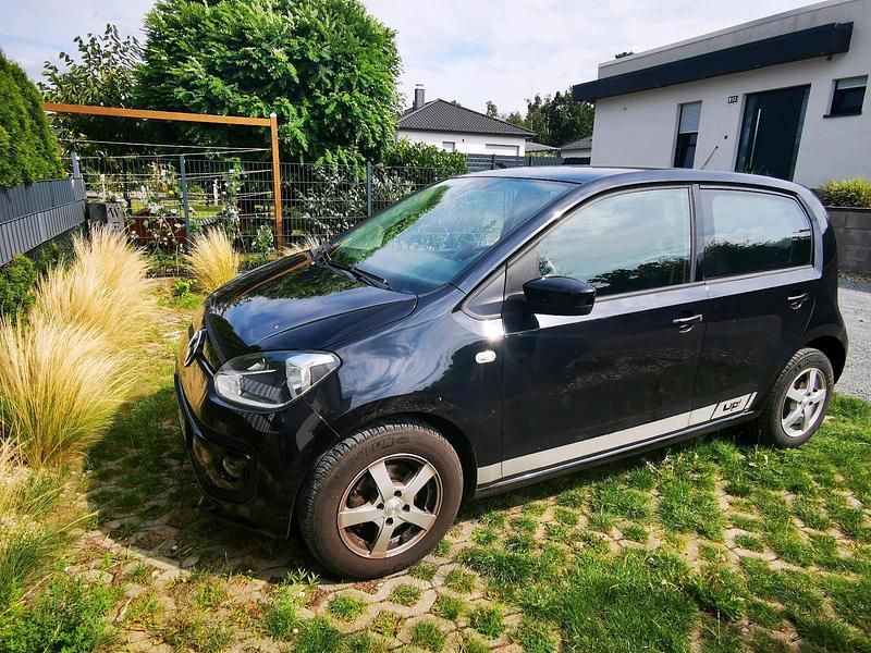 Schwarz Gebraucht 2013 VW up! Kleinwagen | 4.400 € (Fairer Preis) - Bild 1/4