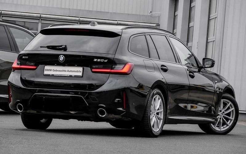 Gebraucht BMW 330 M Sport 286 PS (210 kW) 2025 Schwarz Kombi