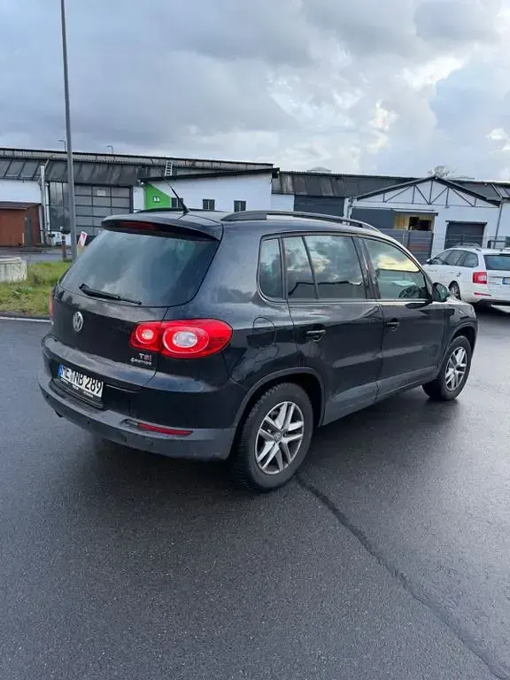 Gebraucht VW Tiguan 150 PS (110 kW) 2010 Schwarz SUV