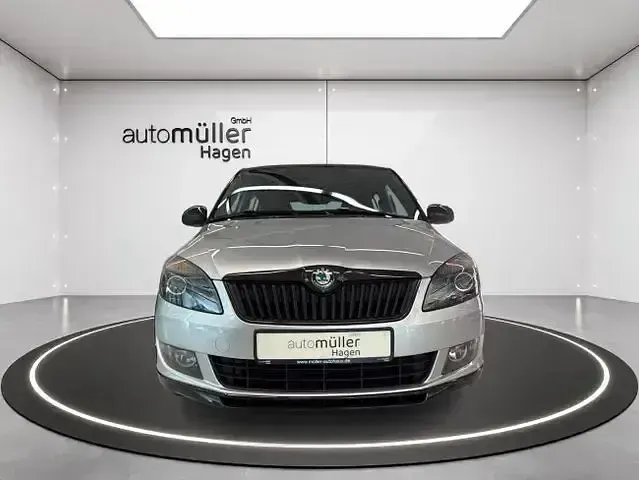 Gebraucht Skoda Fabia Monte Carlo 86 PS (63 kW) 2011 Brilliantsilber metallic Limousine