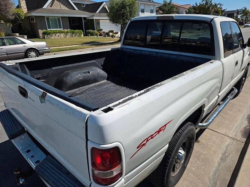 Gebraucht Dodge Ram 230 PS (169 kW) 1996 Weiß Pickup
